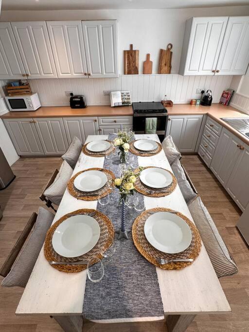 Stylish 3Br Cowes Cottage Close To The Waterfront Exterior photo